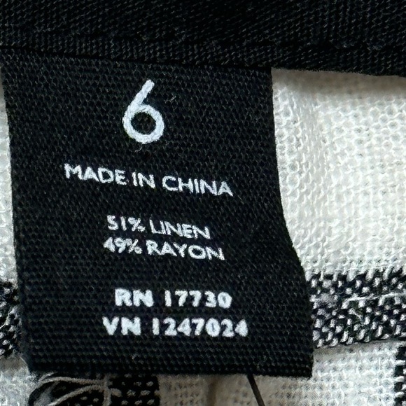 Who What Wear Linen Blend Striped Shorts With Belt, size 6 NWT - Picture 8 of 9